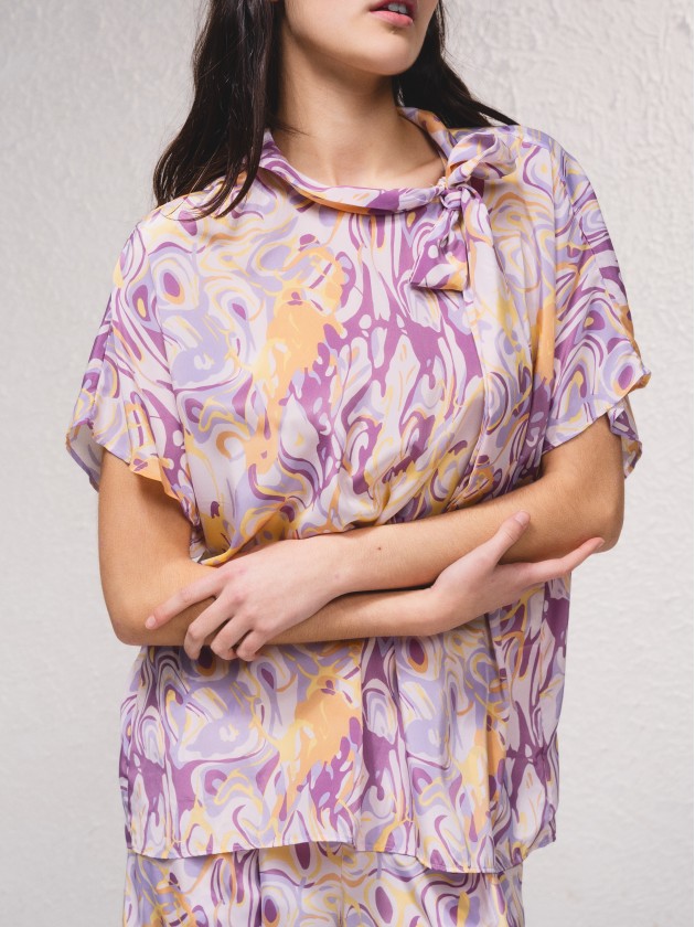 Blouse en satin imprim