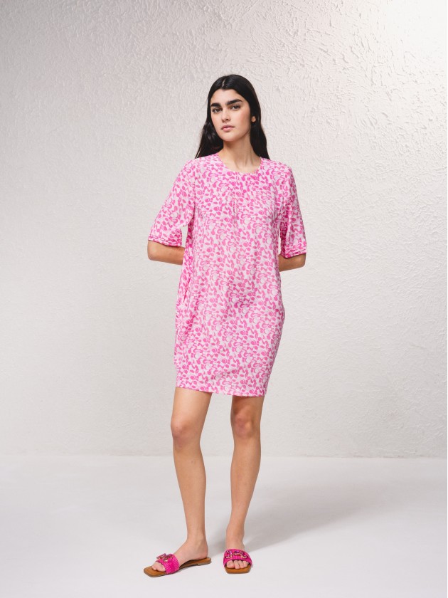 Robe courte en satin