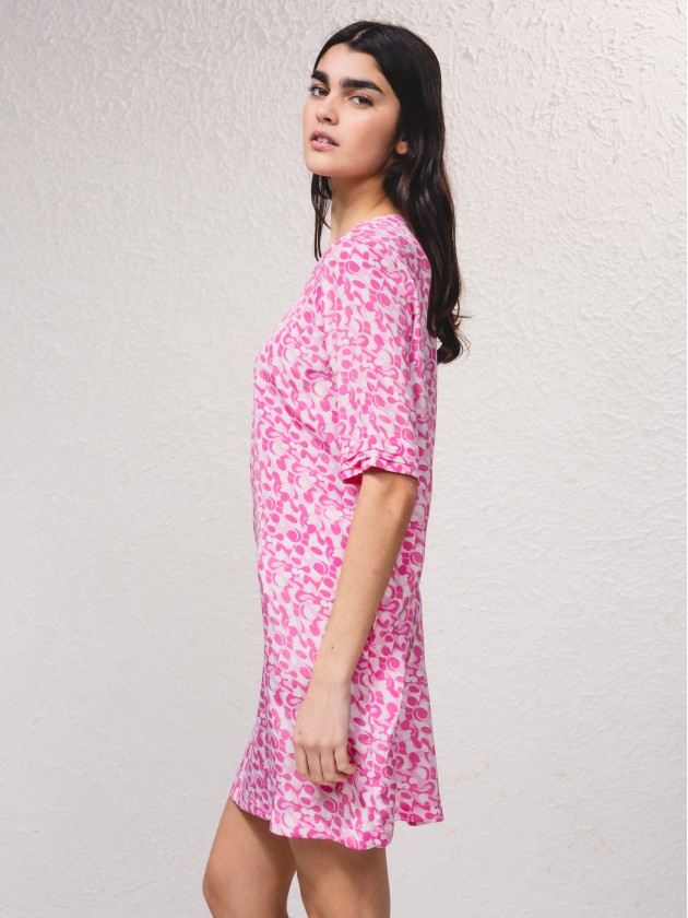 Robe courte en satin