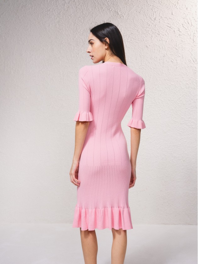 Vestido em malha com botes dourados