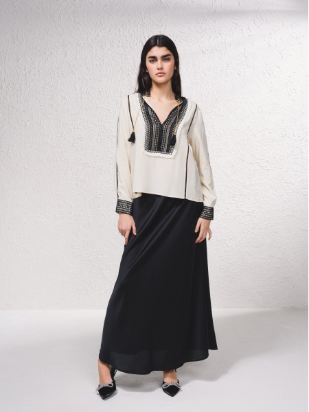 Blouse with details