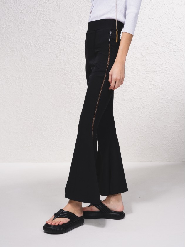 Pantalon pattes dlphant avec dtails brods
