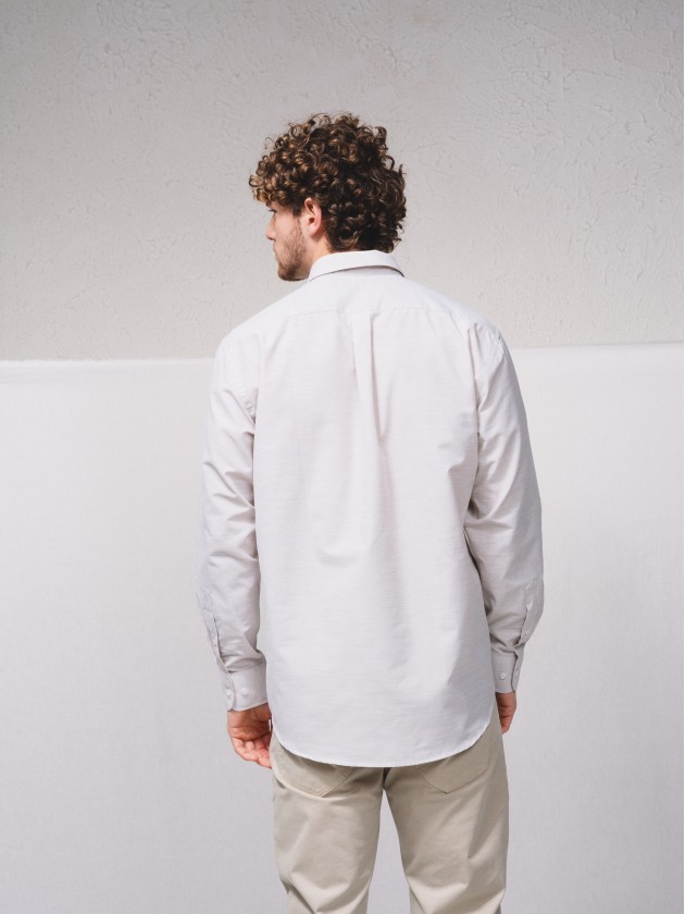 Camisa com estrutura