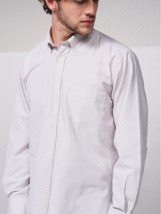 Camisa com estrutura