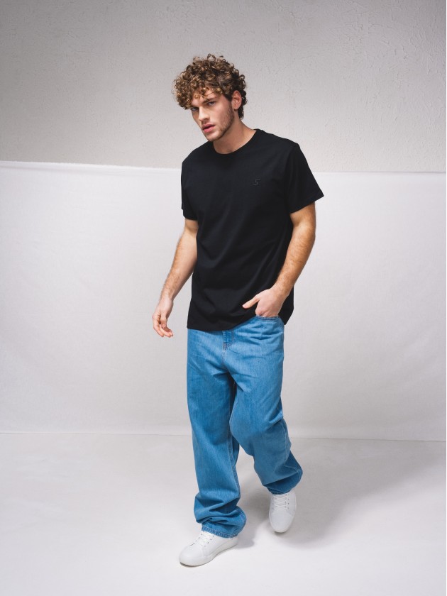 Short sleeve shirt