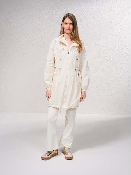 Parka com capuz