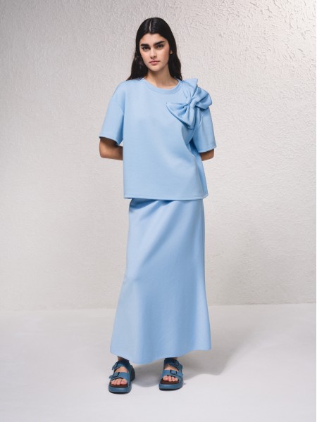 T-shirt oversize com aplicao lao