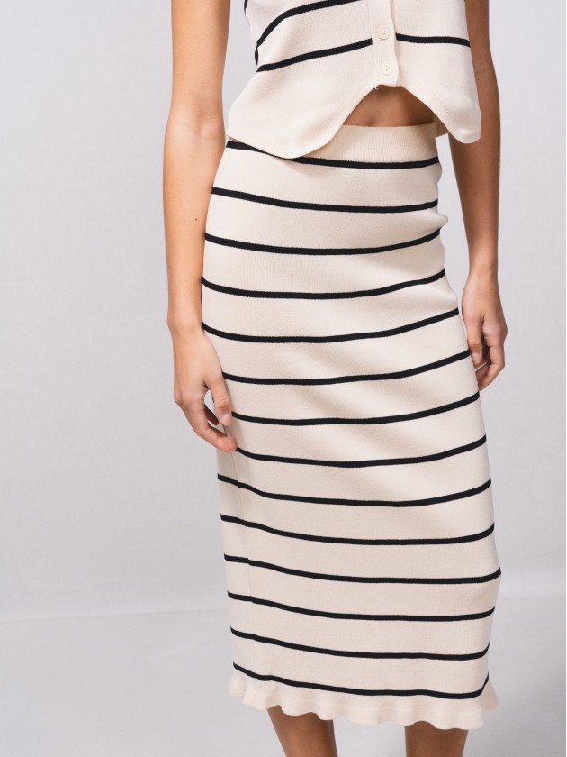 Conjunto saia e top de malha