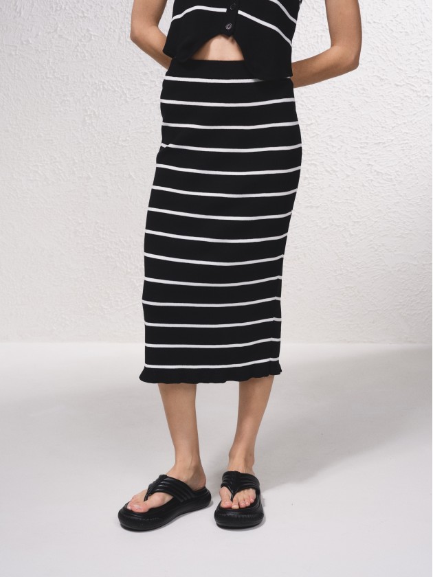 Conjunto saia e top de malha