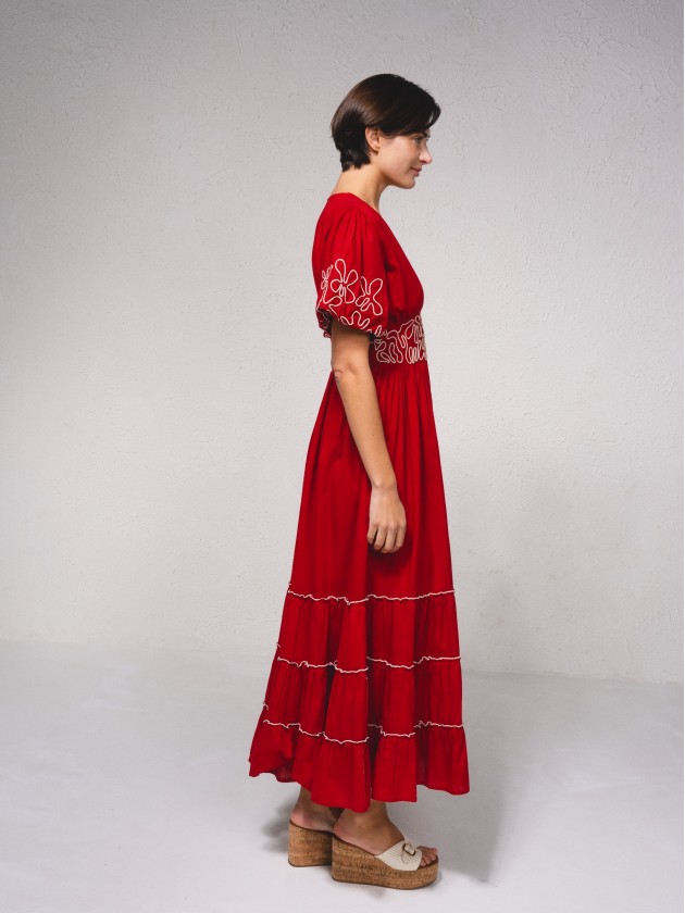 Robe avec broderie