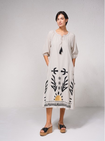 Robe midi avec broderie