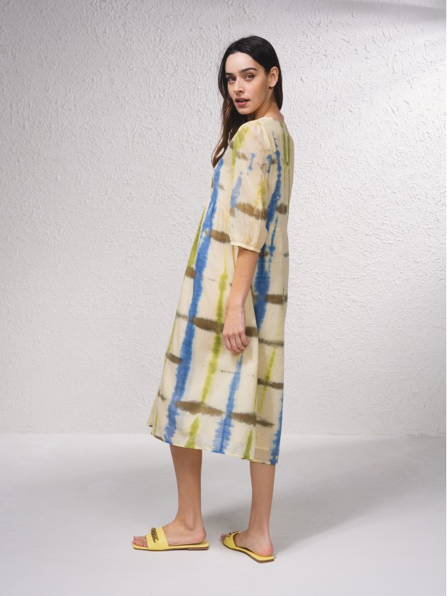 Vestido midi com estampado