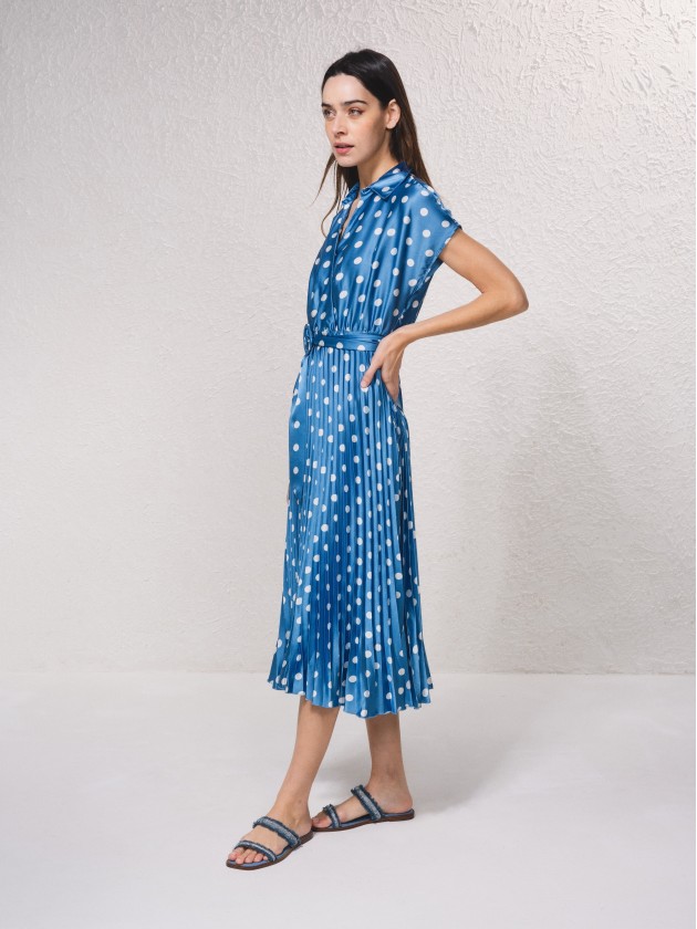Vestido midi com plissado