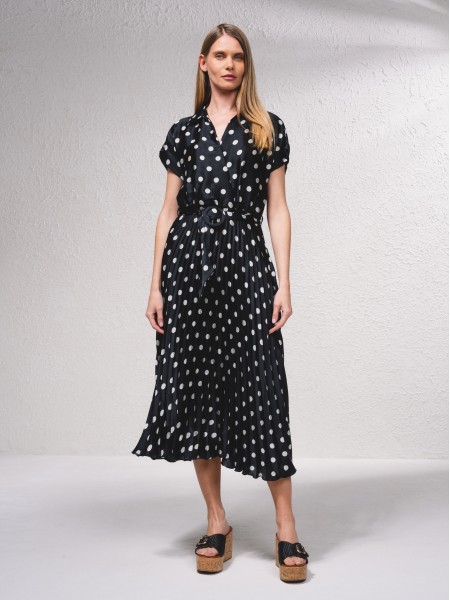 Vestido midi com plissado