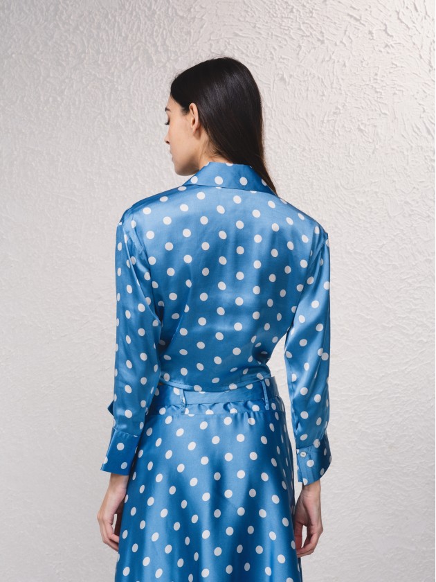 Blusa acetinada com estampado de bolas