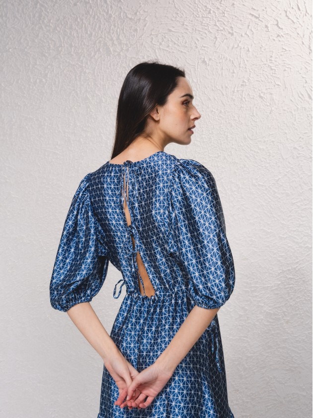 Vestido acetinado estampado