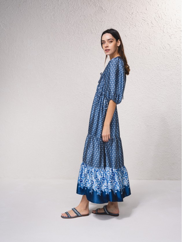 Vestido acetinado estampado