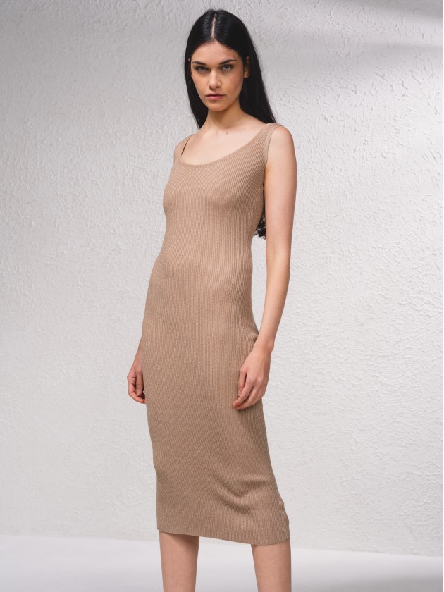 Vestido em malha canelada metalizado