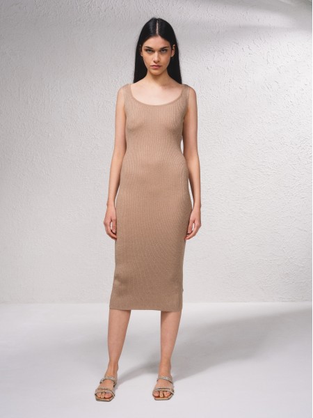 Vestido em malha canelada metalizado