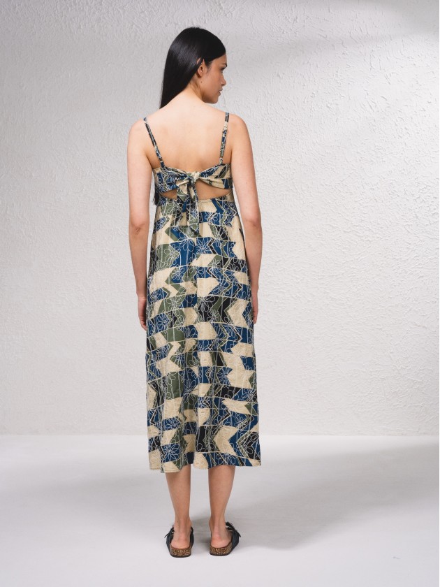 Vestido midi com estampado