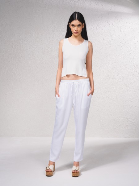 Top basique avec ouvertures latrales