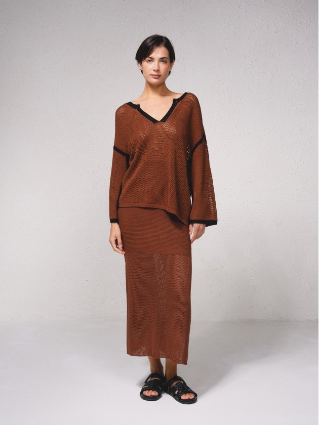 Camisola com costuras em contraste