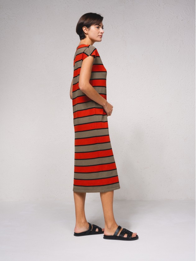 Vestido midi s riscas