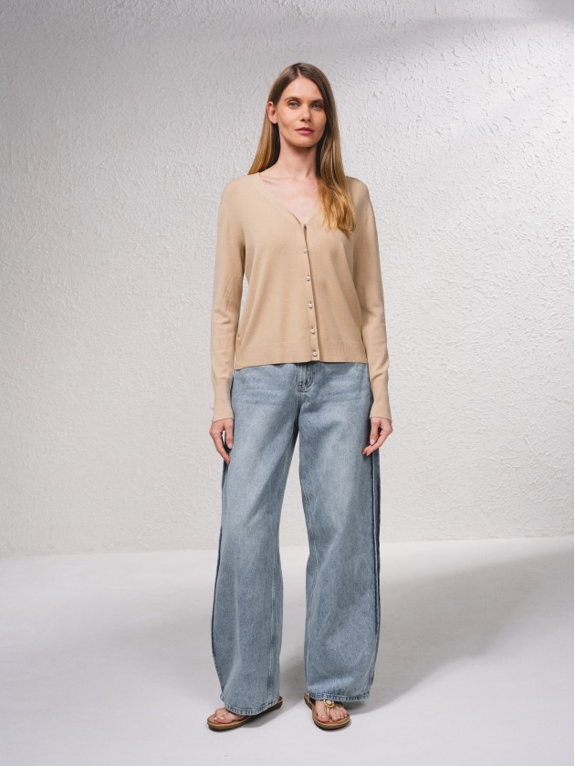 Cardigan em malha fina
