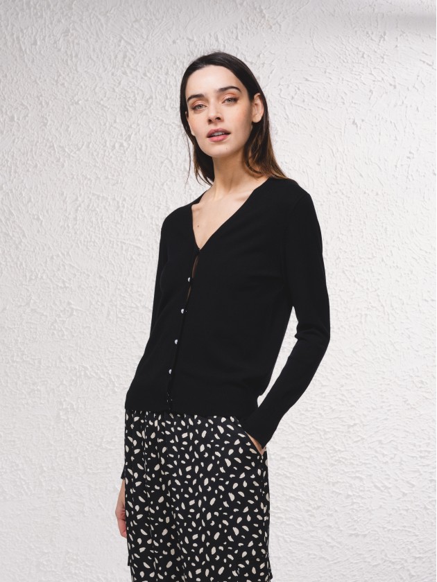 Cardigan em malha fina