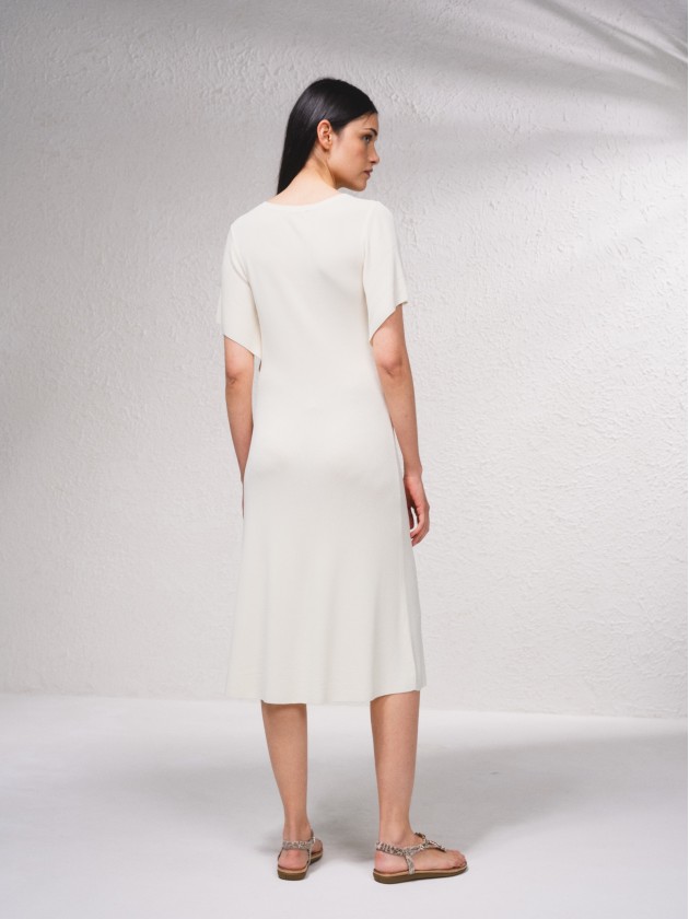 Vestido midi em malha canelada