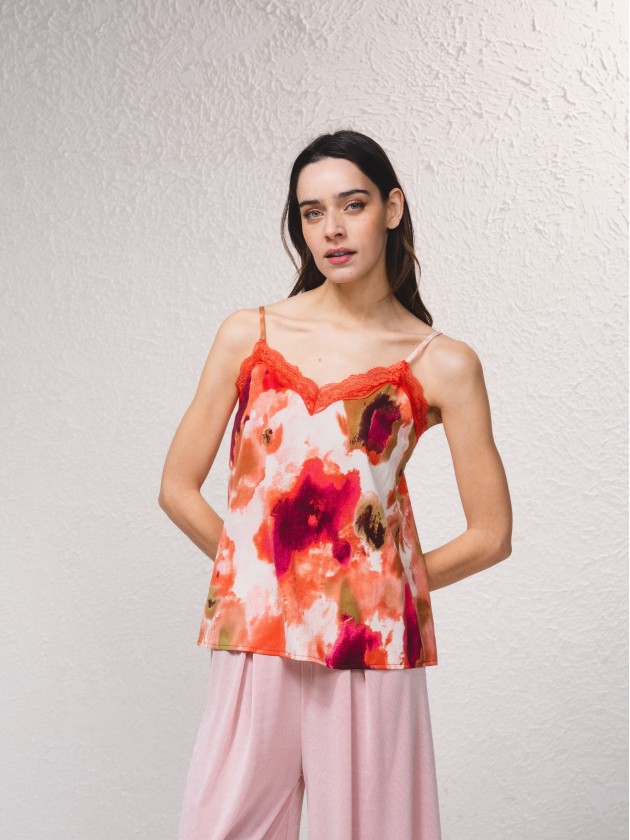 Top estampado com renda