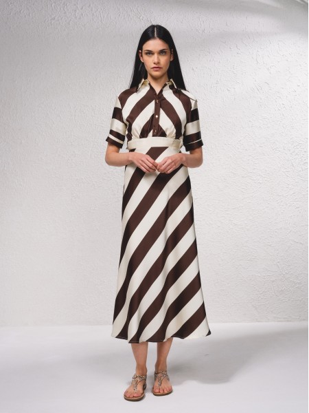 Vestido s riscas em contraste