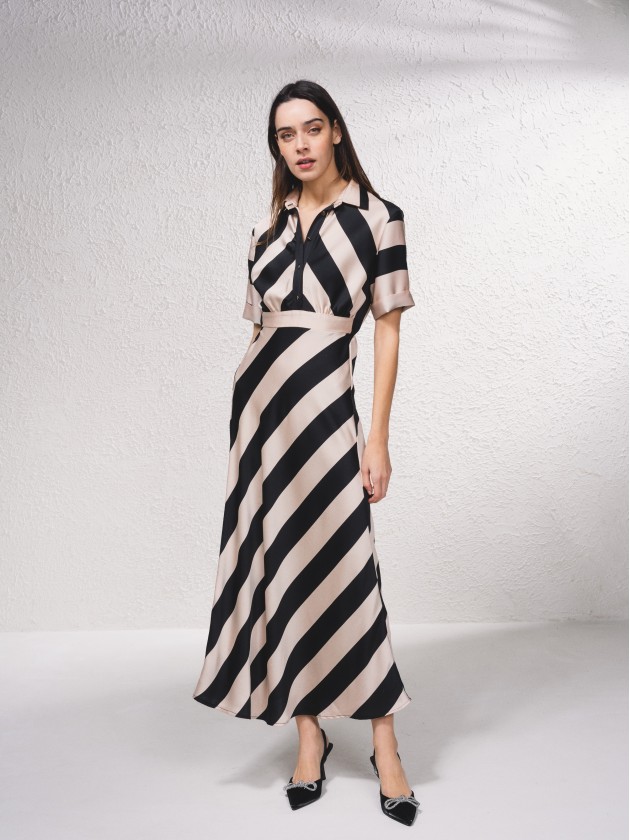 Vestido s riscas em contraste