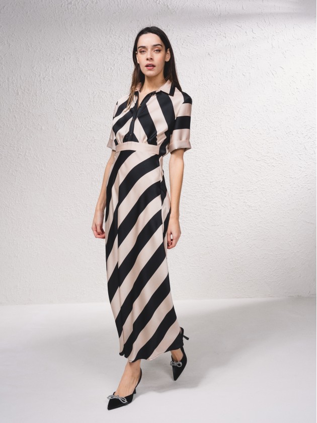 Vestido s riscas em contraste