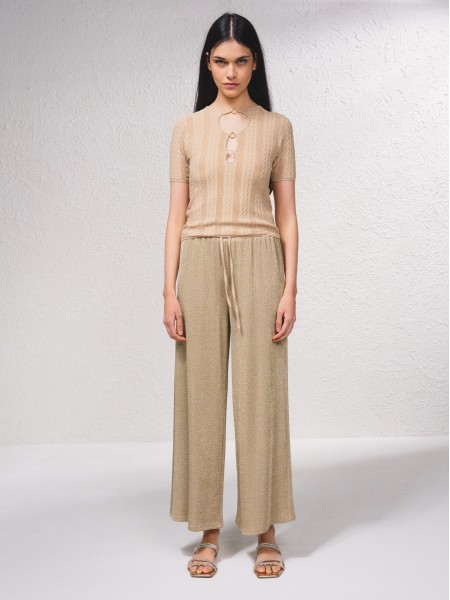Top em lurex com aberturas  frente