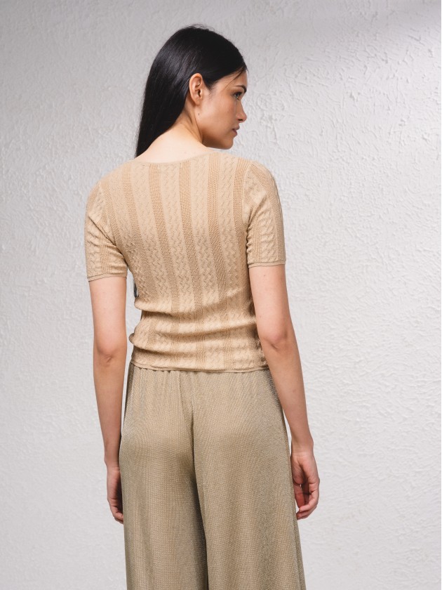 Top em lurex com aberturas  frente