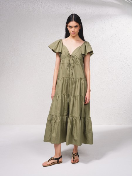 Robe avec liens sur le devant