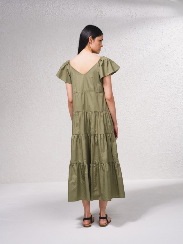 Vestido com atilhos  frente