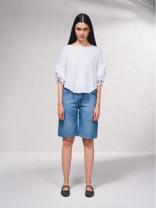 Blusa com efeito folhos nas mangas