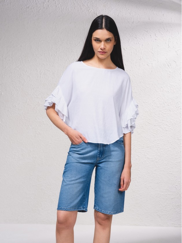Blusa com efeito folhos nas mangas