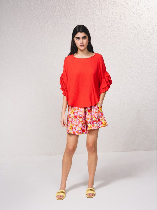 Blusa com efeito folhos nas mangas