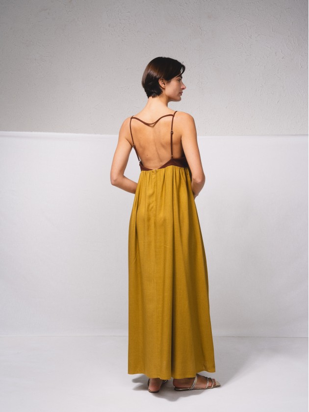Vestido com top em contraste