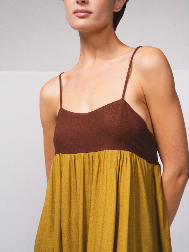 Vestido com top em contraste