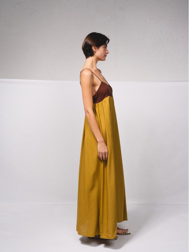 Vestido com top em contraste