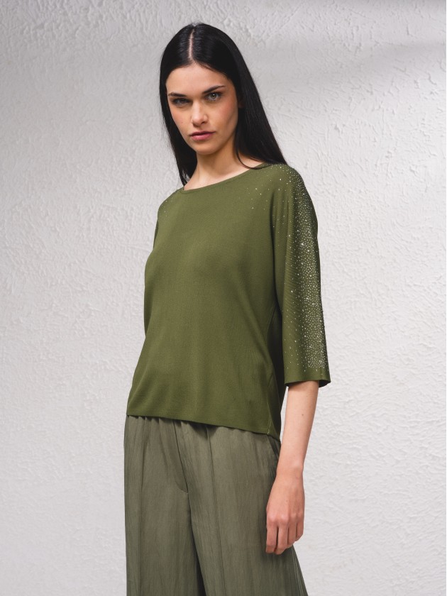 Camisola com aplicaes brilhantes