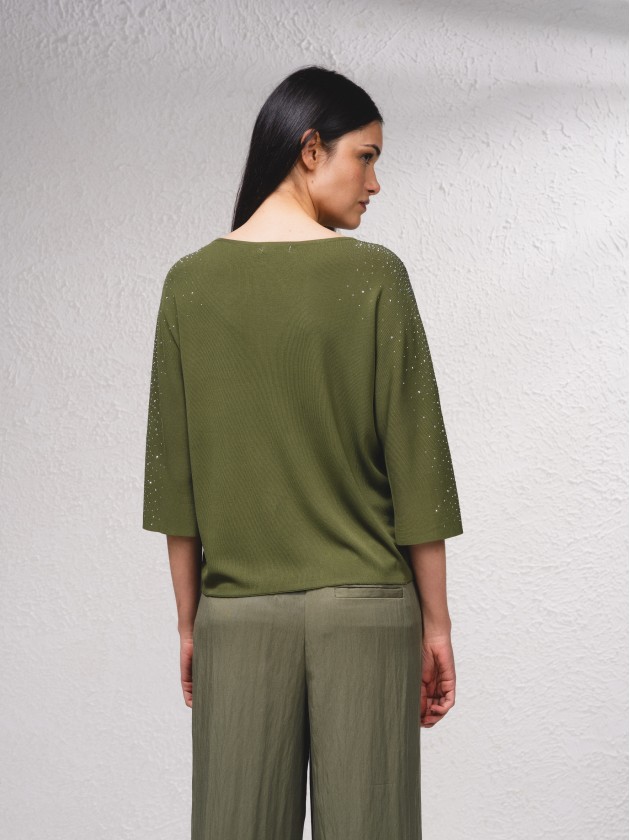 Camisola com aplicaes brilhantes
