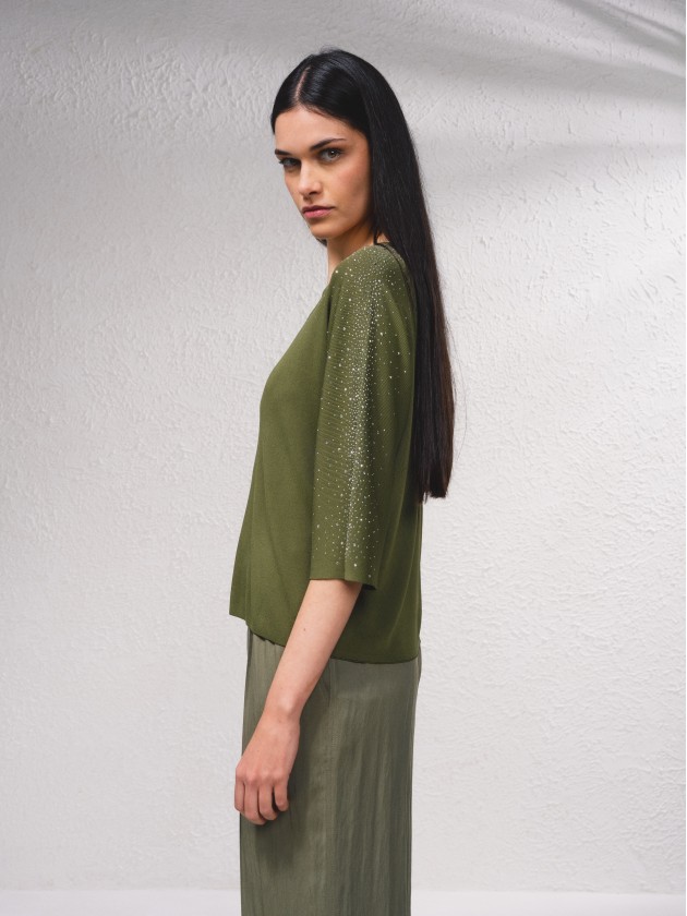 Camisola com aplicaes brilhantes