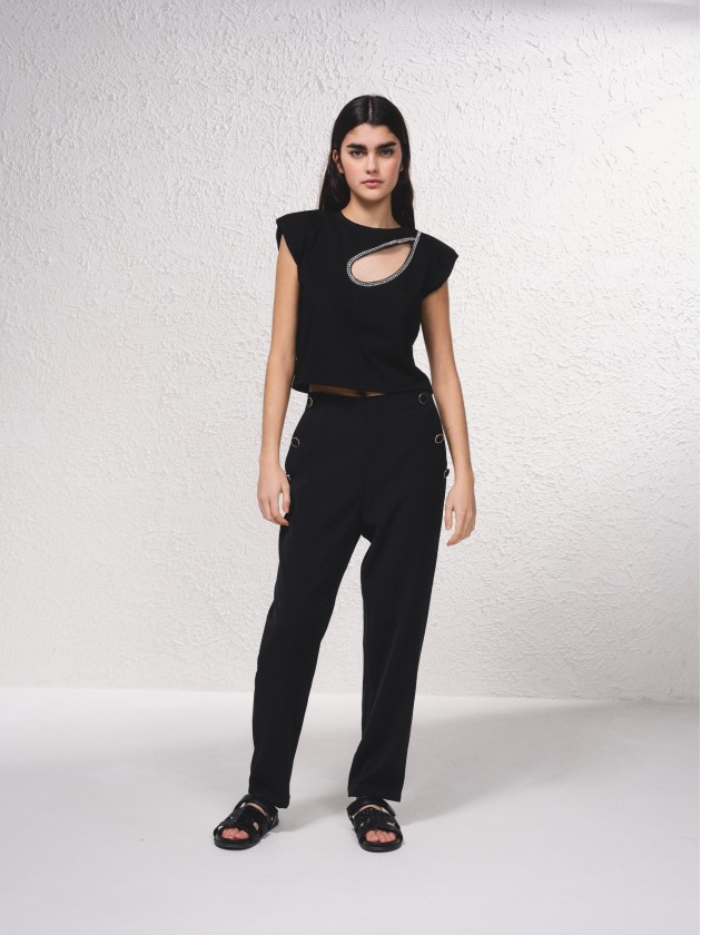 T-shirt com abertura frontal