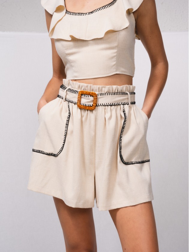 Short avec ceinture