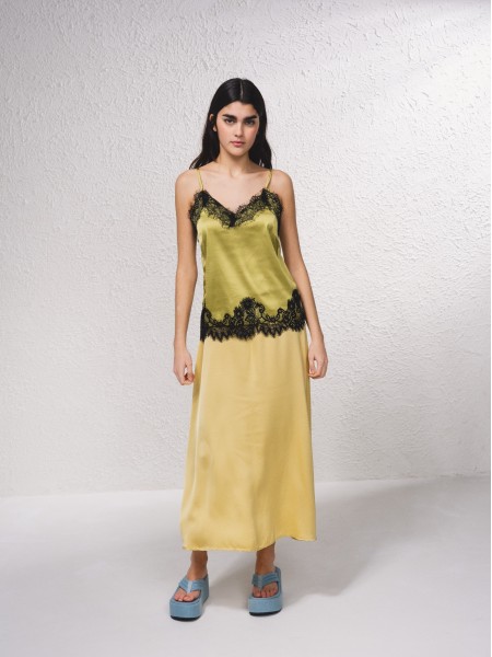 Top with lace applications